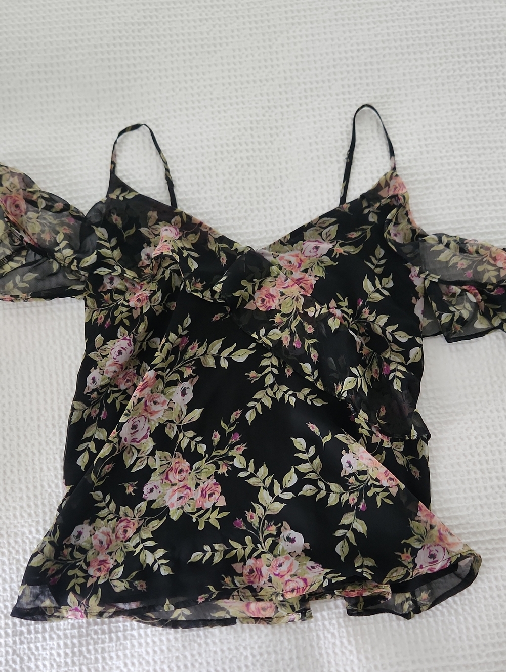 Astr Floral Cold-Shoulder Spaghetti Strap Camisole - Black with Pink Roses. Sz L